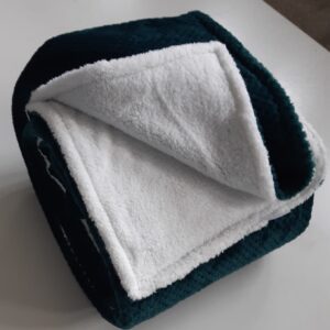 Patura cocolino grofata, duble, cu blăniță, pentru 1 persoana, 600g, 150/230 si doua persoane 200/230,600g.