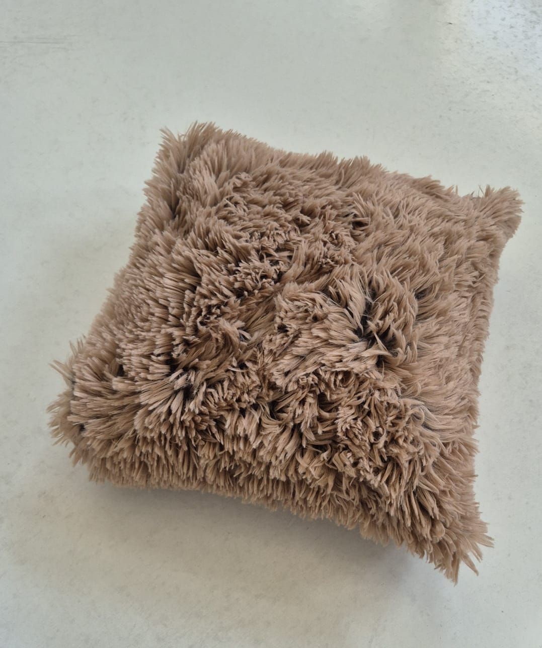 Perne decorative diferite modele,marimi 40x40/50x50 Blanita artificiala. - imagine 3